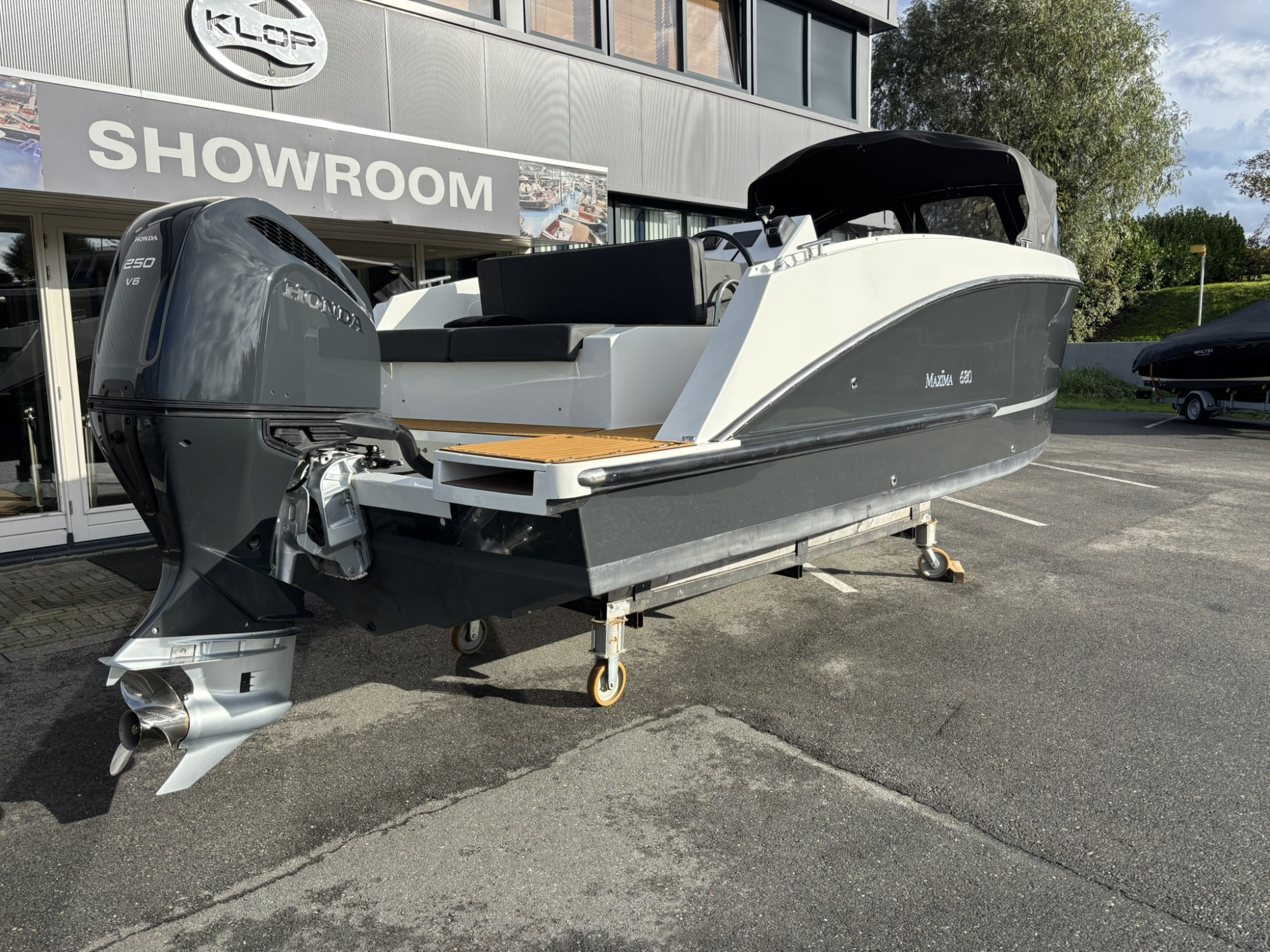Maxima Boats 680 Sport Lounge met Honda 250 pk op voorraad! — foto 3 van 17