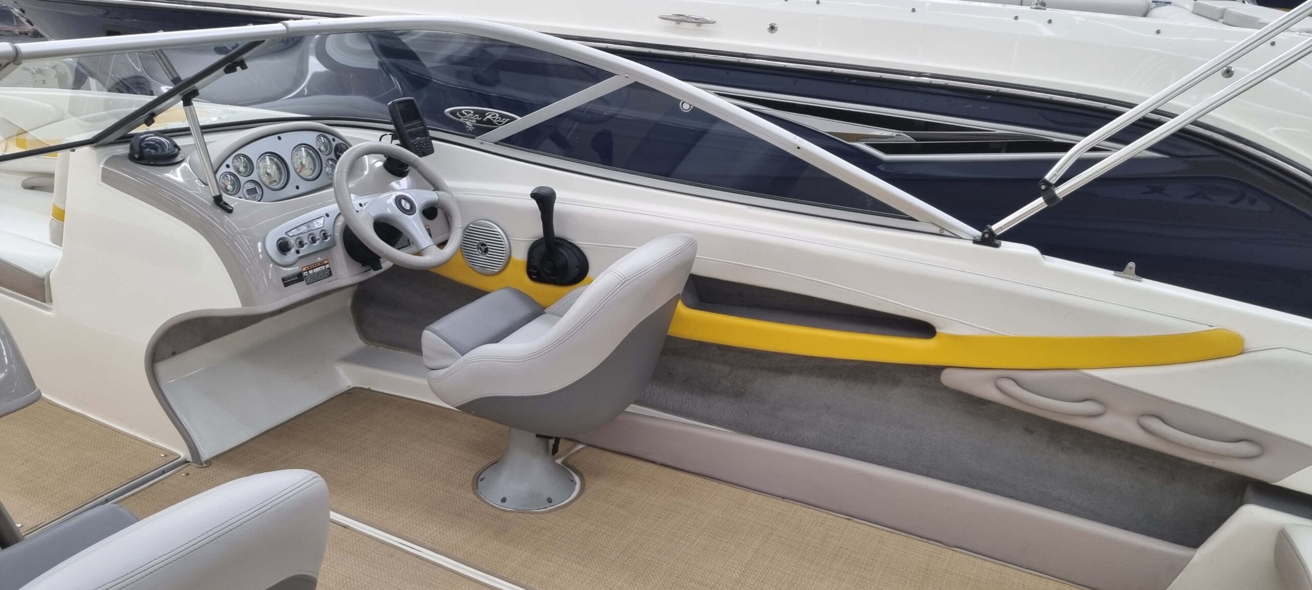 Maxum 2000 SR3 — foto 4 van 11