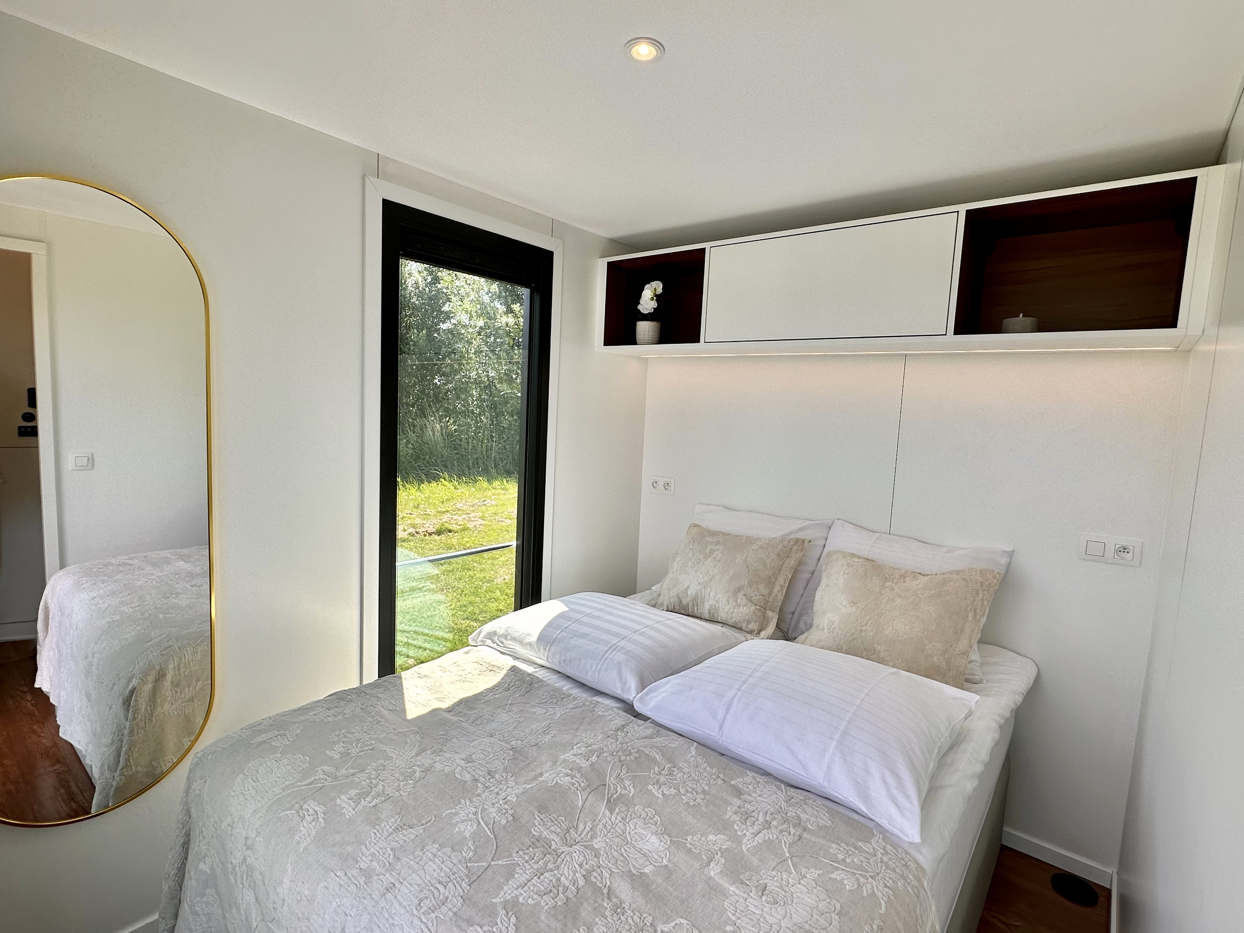 HOMESHIP Lotus Navigator 14 Houseboat — foto 30 van 38