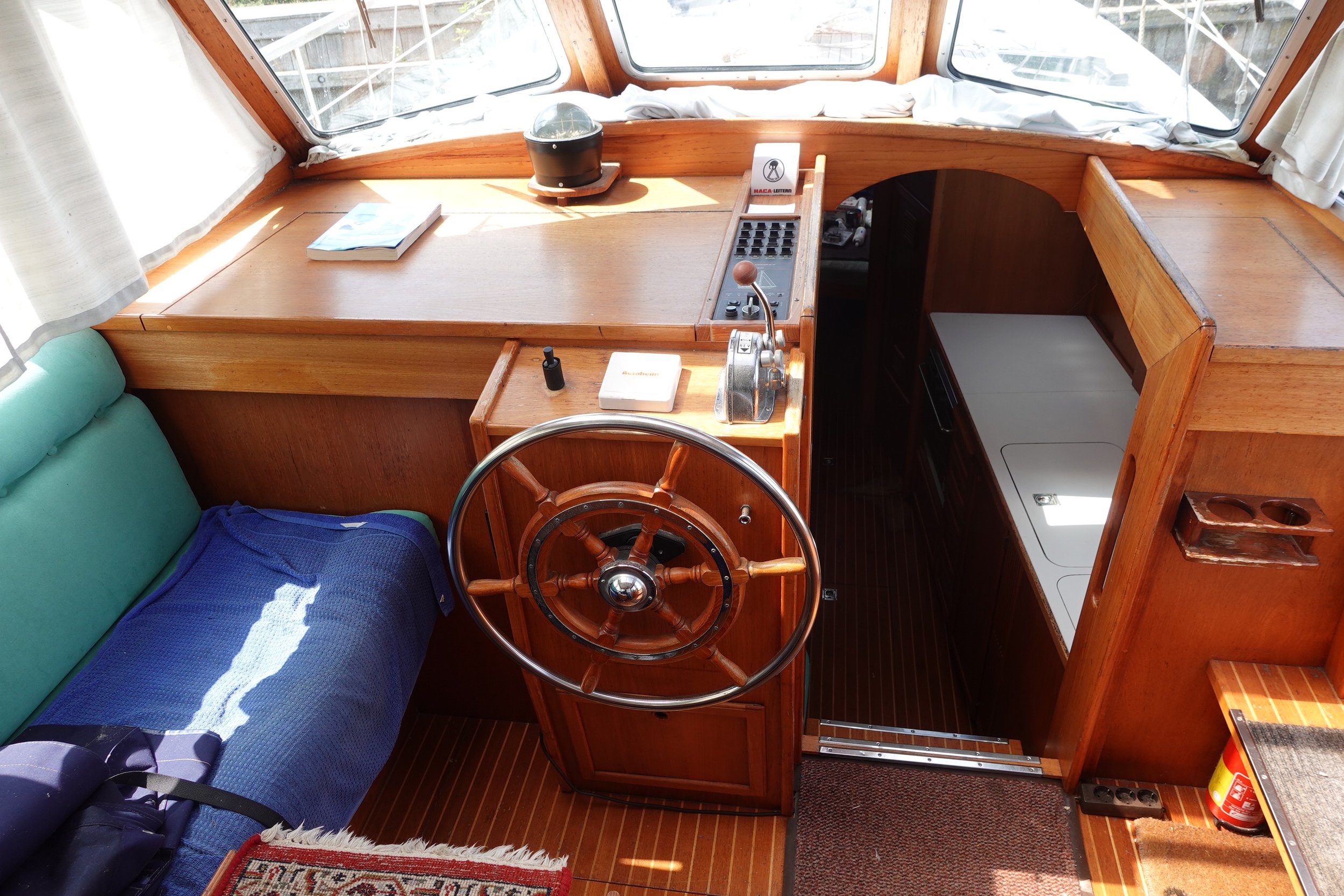 Nauticat 33 — foto 8 van 11