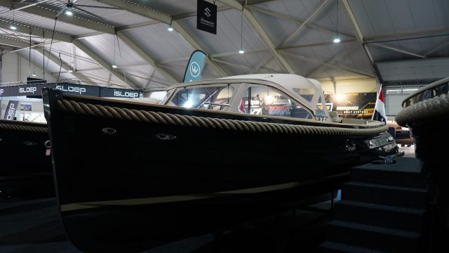 Waterspoor  808 Open | All Black | 110pk Yanmar | DIRECT VAARKLAAR — foto 3 van 20