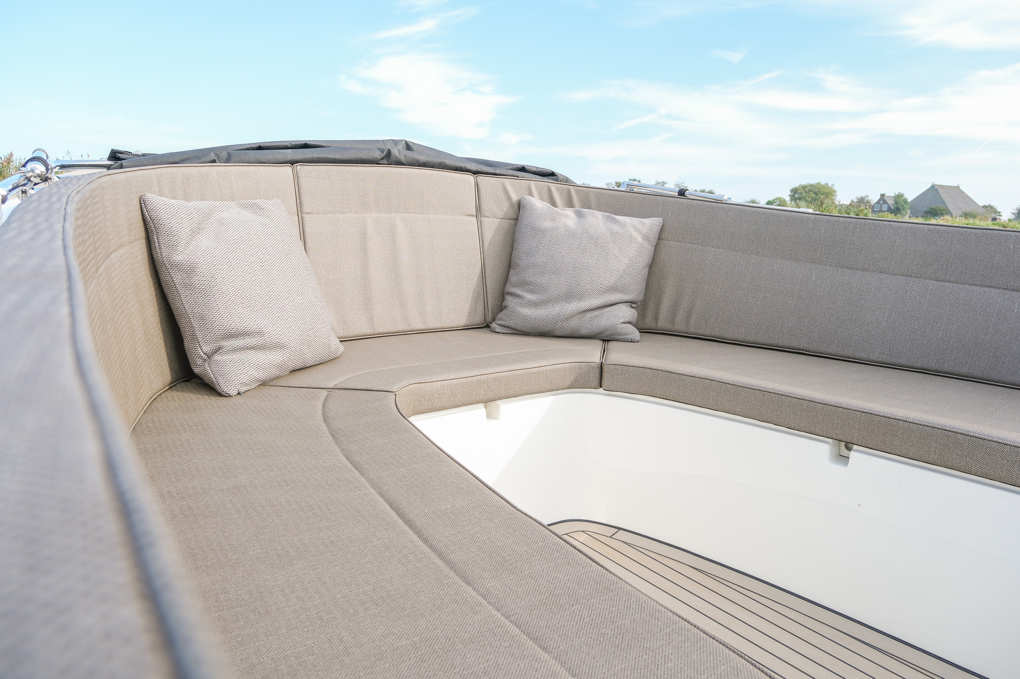 Antaris Fifty5 — foto 8 van 12