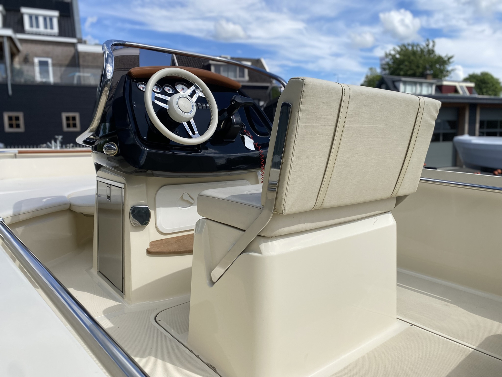 Invictus yachts Invictus 200FX met Honda 135 pk — foto 11 van 18