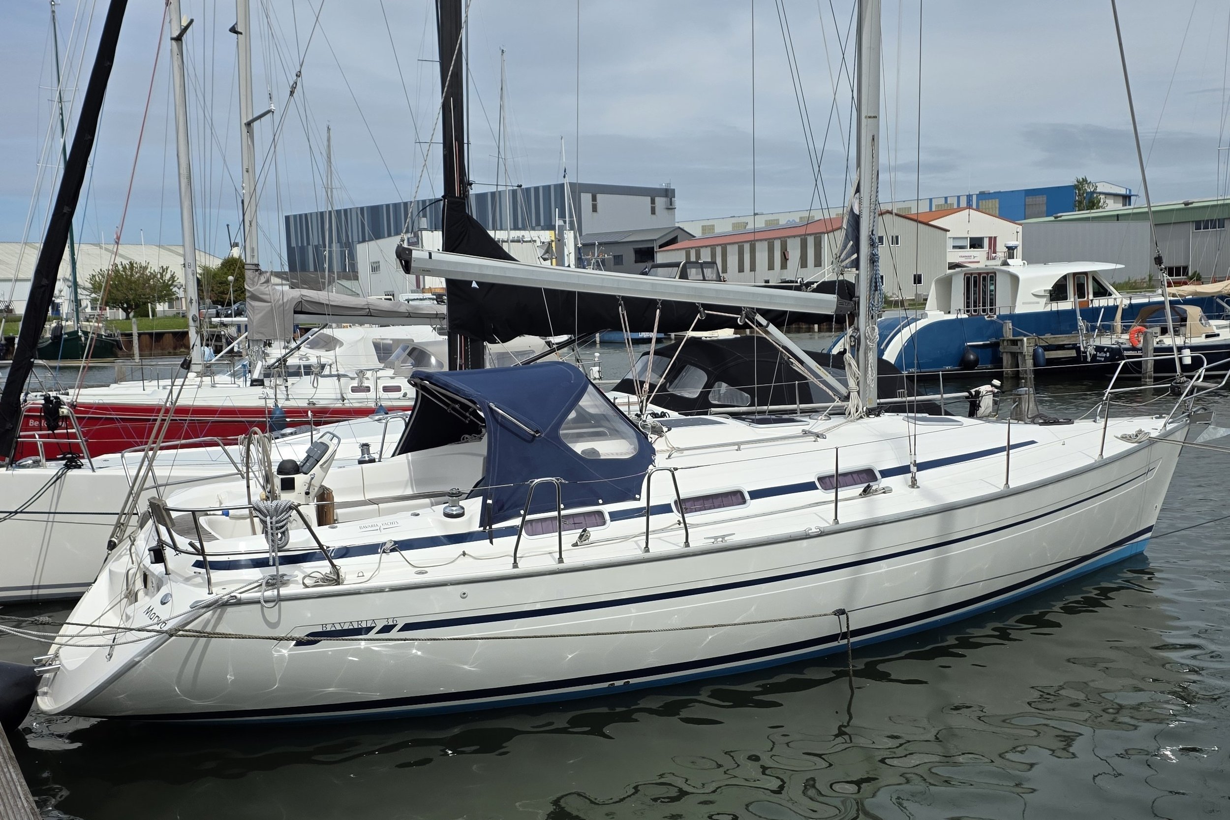 motor + pk's : Volvo Penta 30 pk Bavaria Cruiser 36 — foto 4 van 11