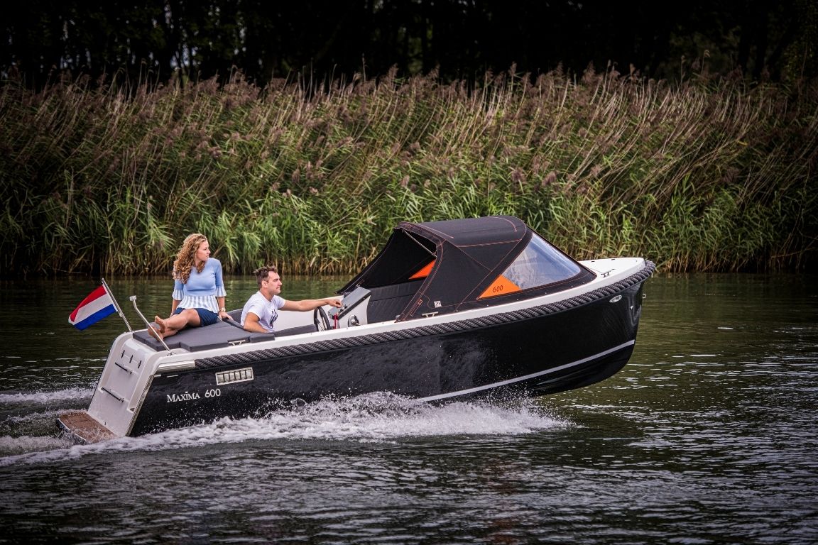 Maxima 600 tender — foto 8 van 19