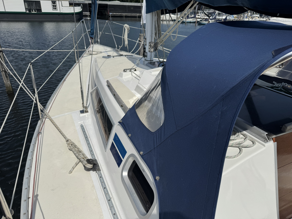 Hunter 28.5 — foto 22 van 44