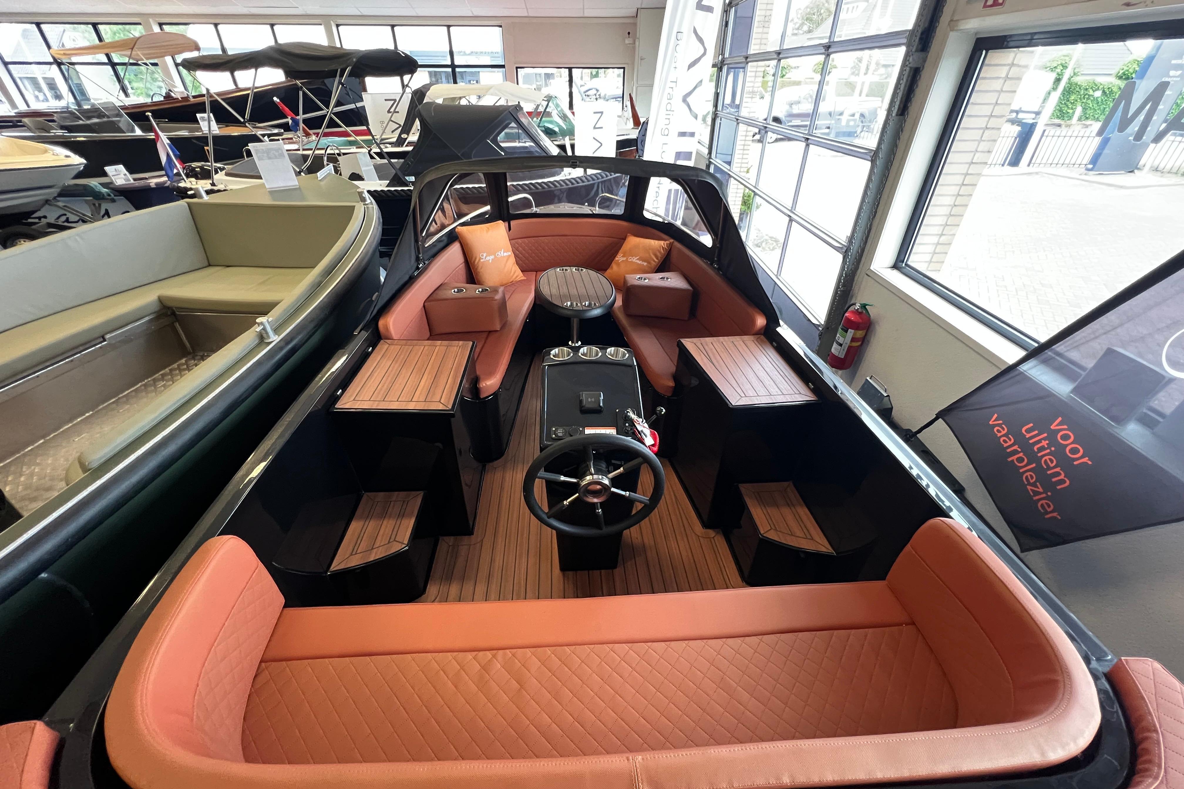 Lago Amore 606 Tender — foto 5 van 12