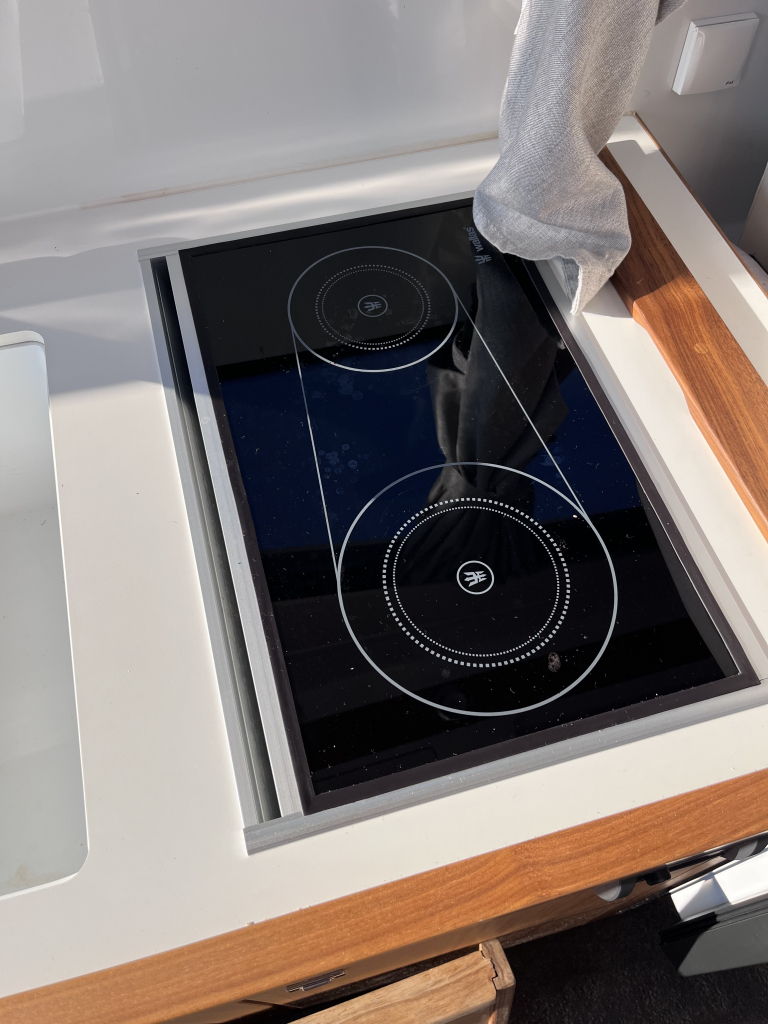 Grandezza 34 OC – 2024 | Volvo Penta D6-380 DPI | Full Options | < 200 vaaruren — foto 13 van 35
