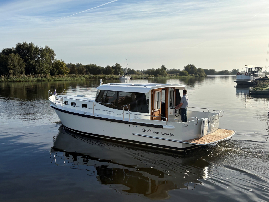 Brandsma Luna 34 — foto 2 van 17
