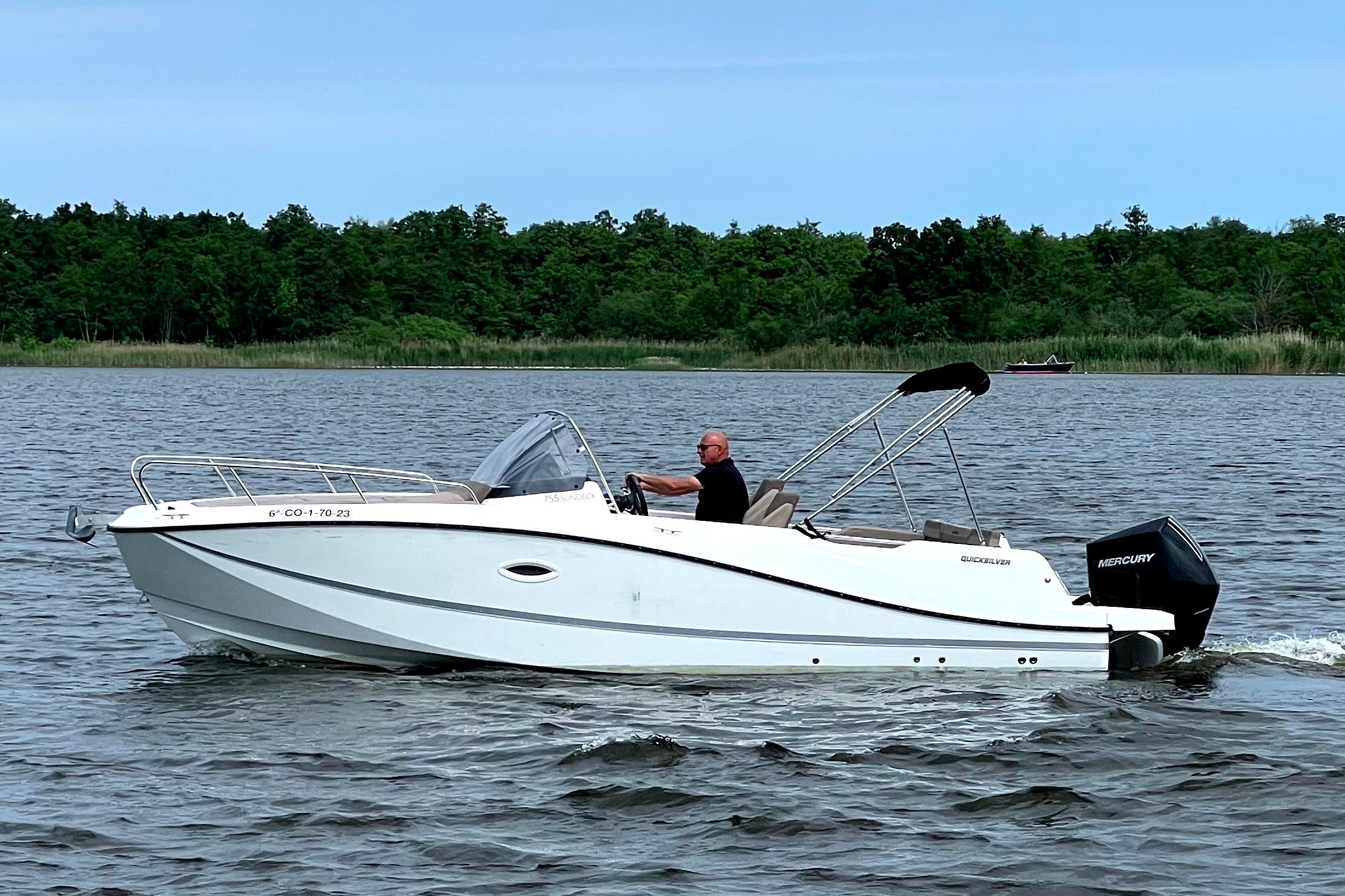 Quicksilver Activ 755 Sundeck — foto 3 van 17