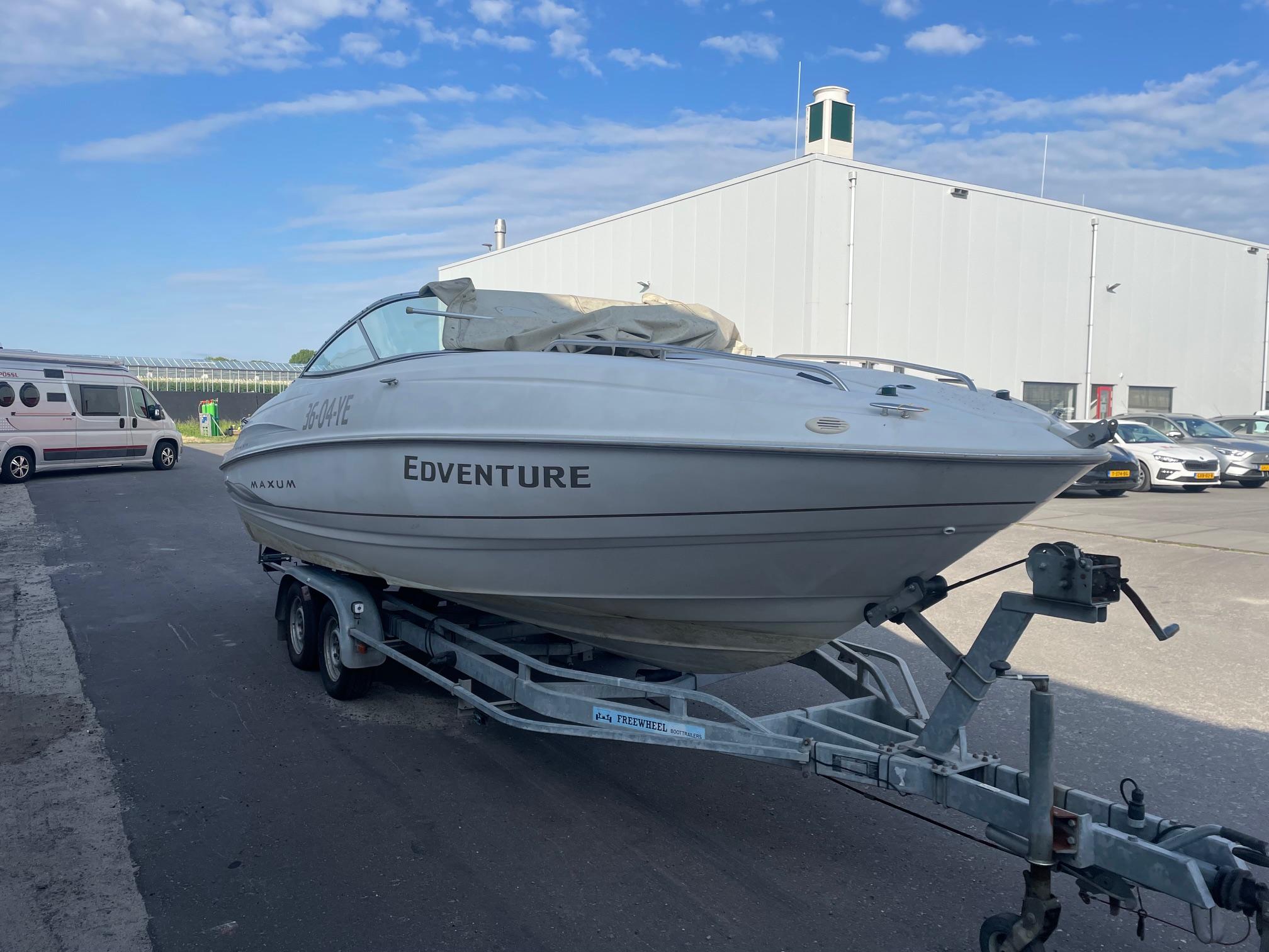 Maxum 2100 SC — foto 1 van 14