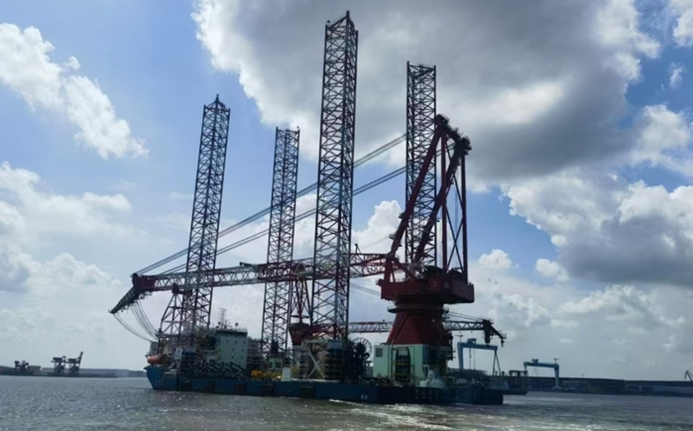 Offshore - Beroepsschip - Staal - 2024 — foto 8 van 12