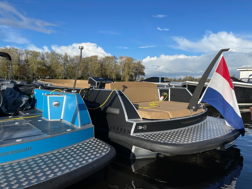 Van Vossen 650 plugin E-tender vaarklaar elektrisch — foto 5 van 10