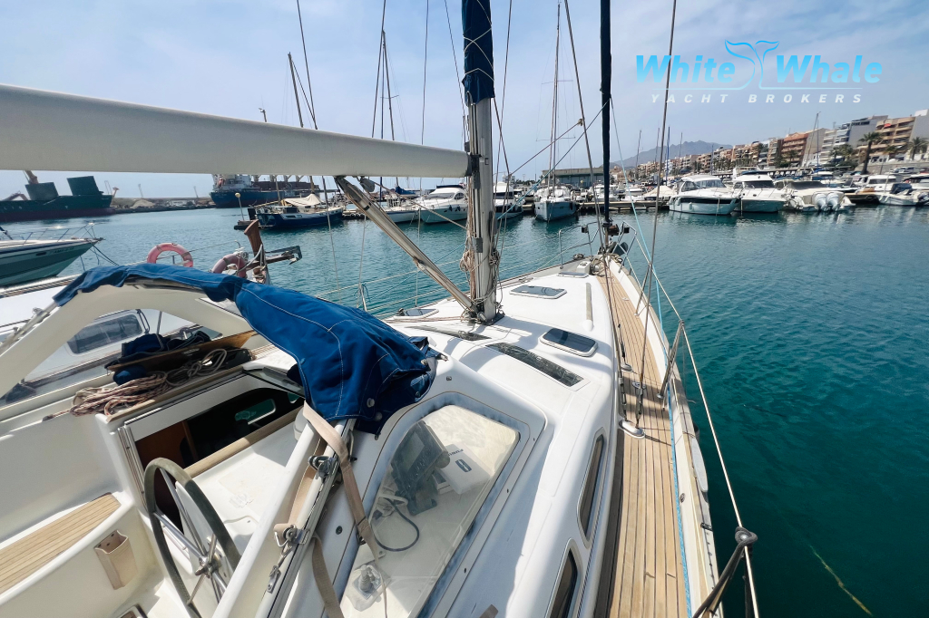 Beneteau Oceanis 42 CC — foto 8 van 45