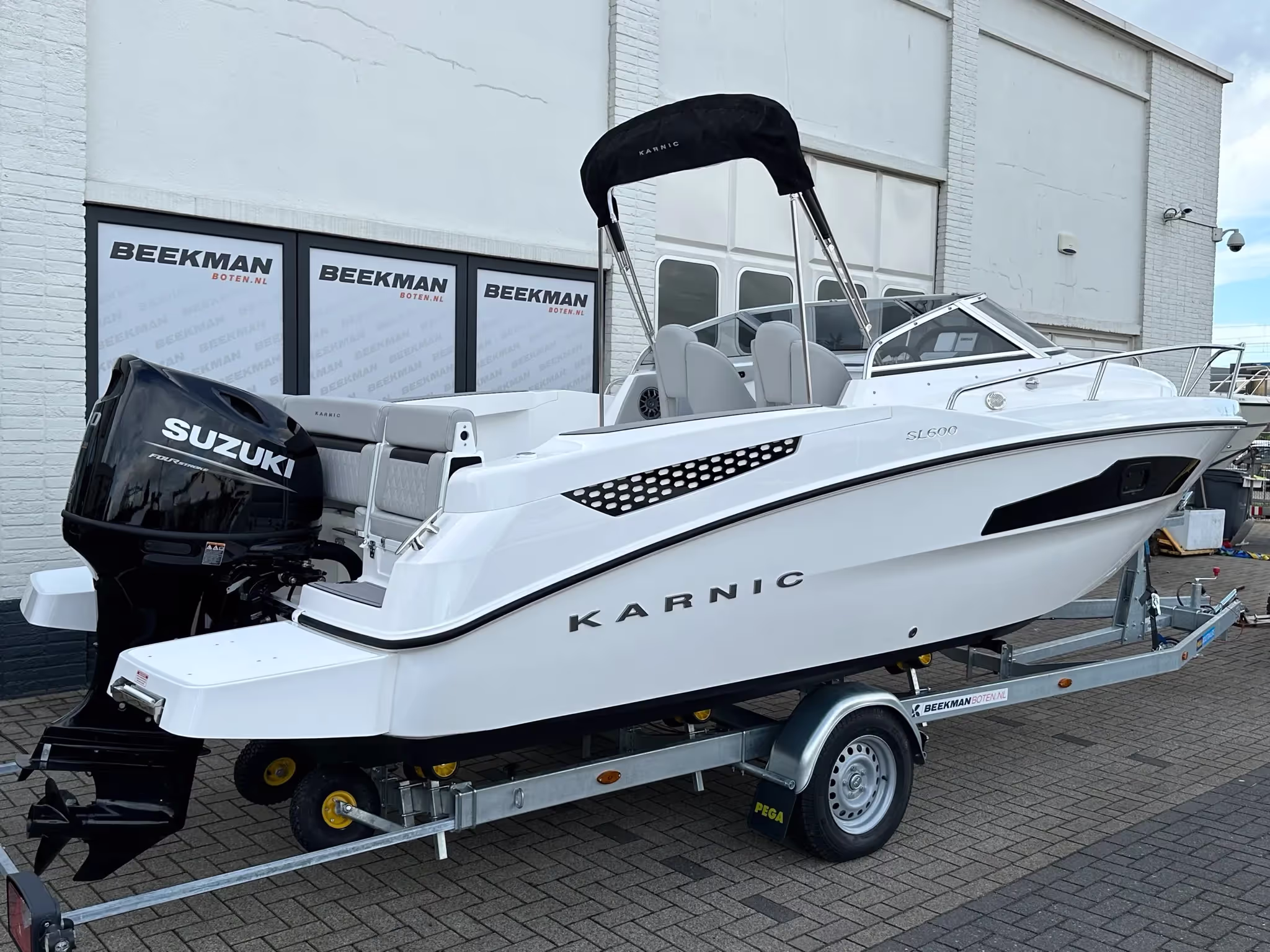 Karnic SL640 Walkaround — foto 3 van 25