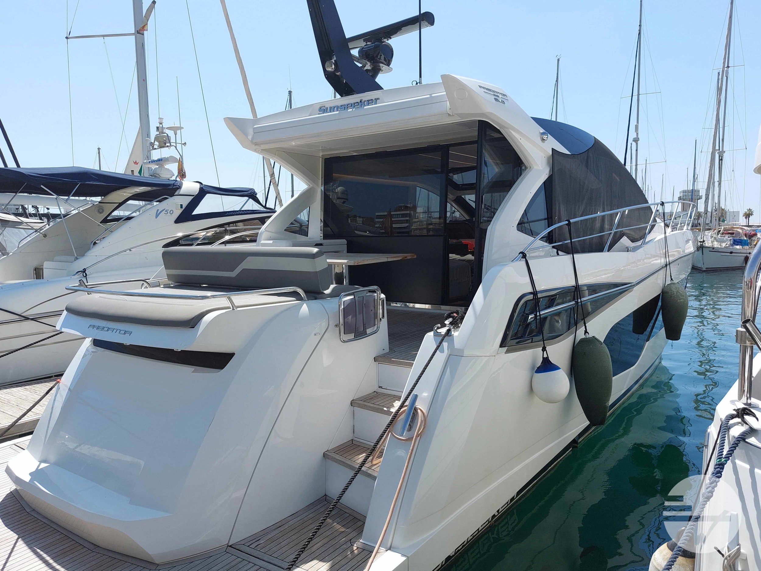 Sunseeker Predator 55 EVO — foto 7 van 70