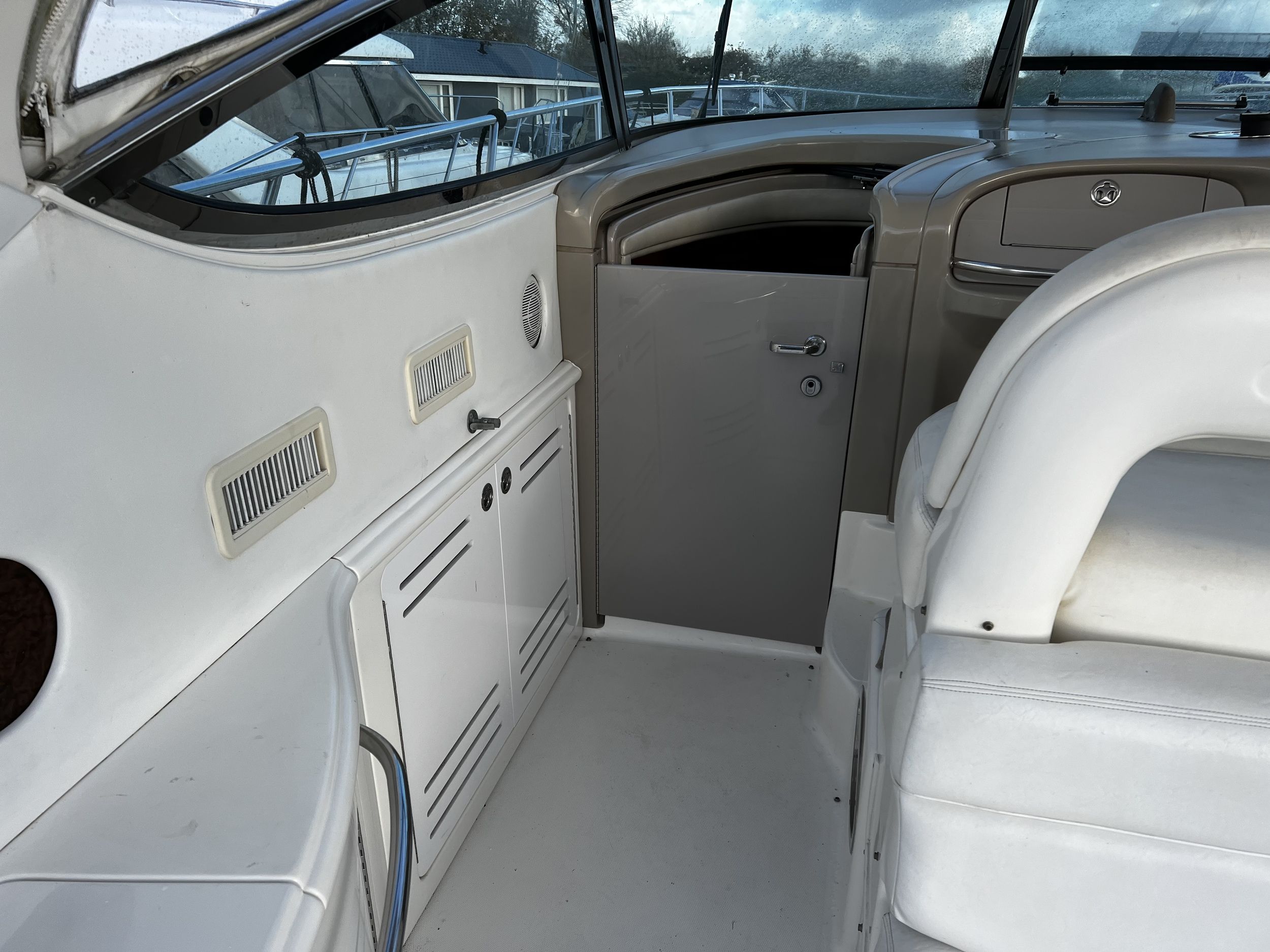 Sea Ray 510 Sundancer — foto 2 van 6