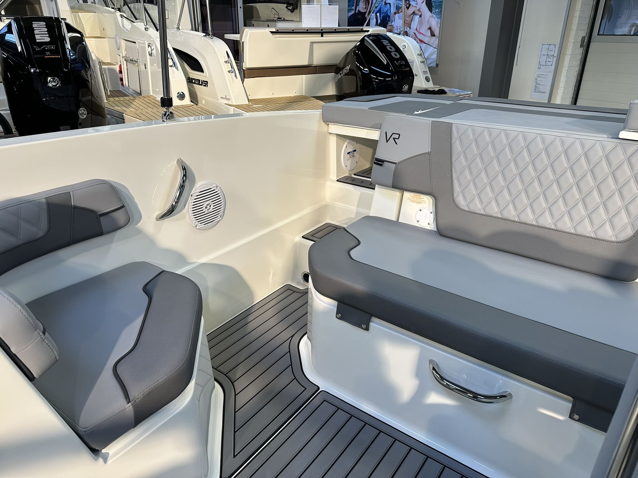 Bayliner VR6 Bowrider — foto 8 van 29