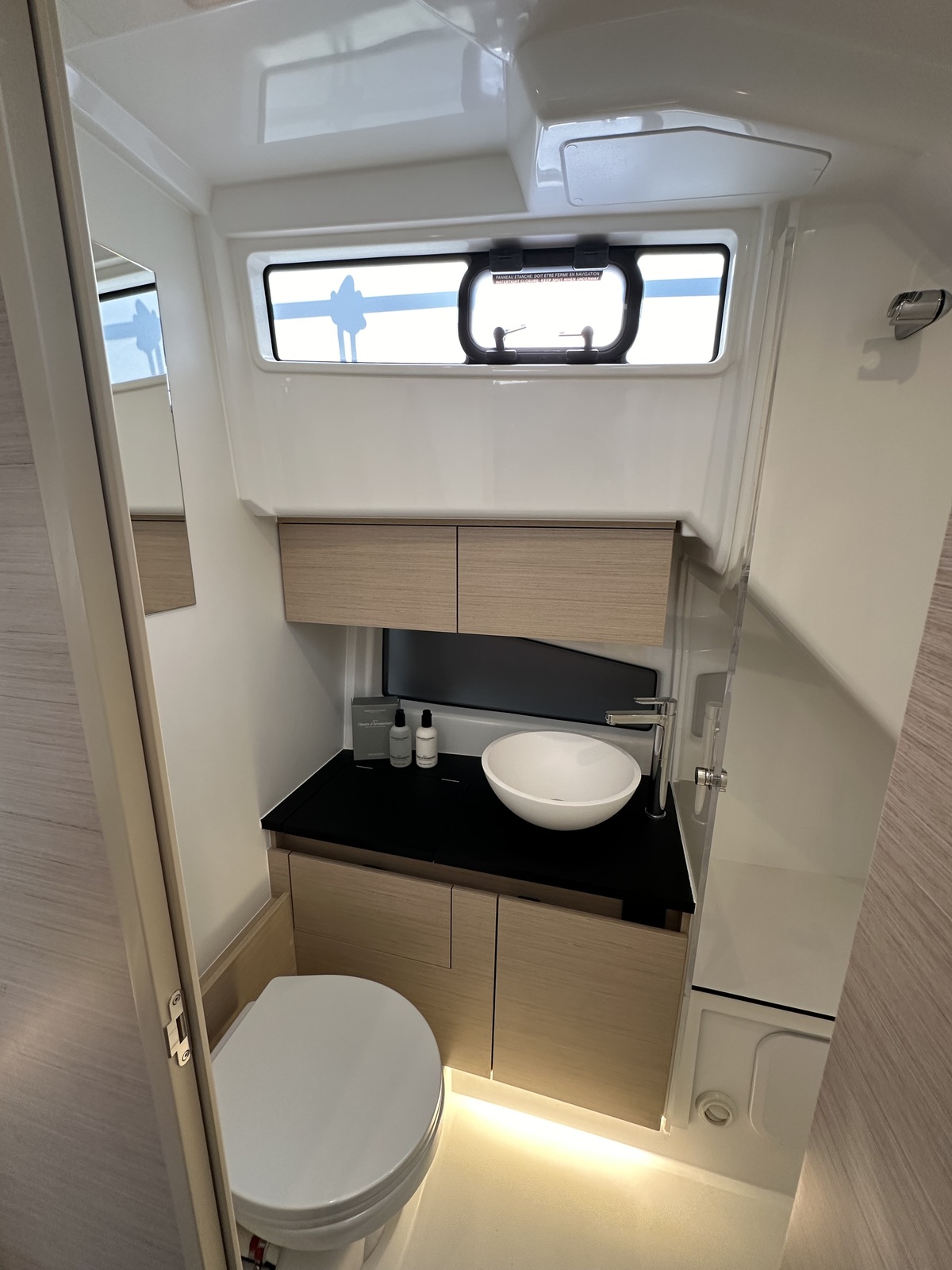 Delphia Yachts Delphia 10 Sedan ELEKTRISCH — foto 11 van 12