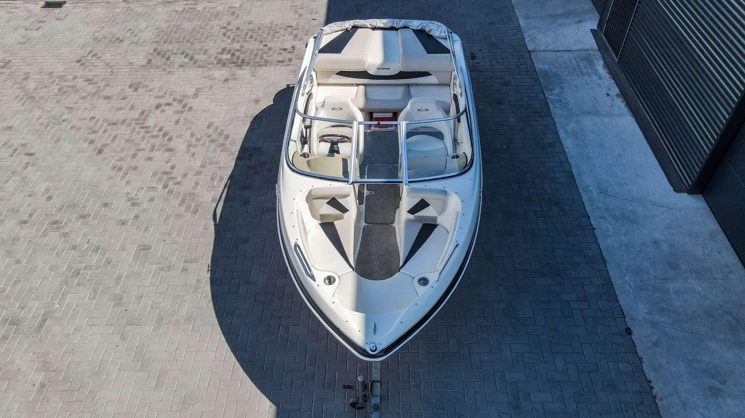 Glastron GT 185 — foto 19 van 29