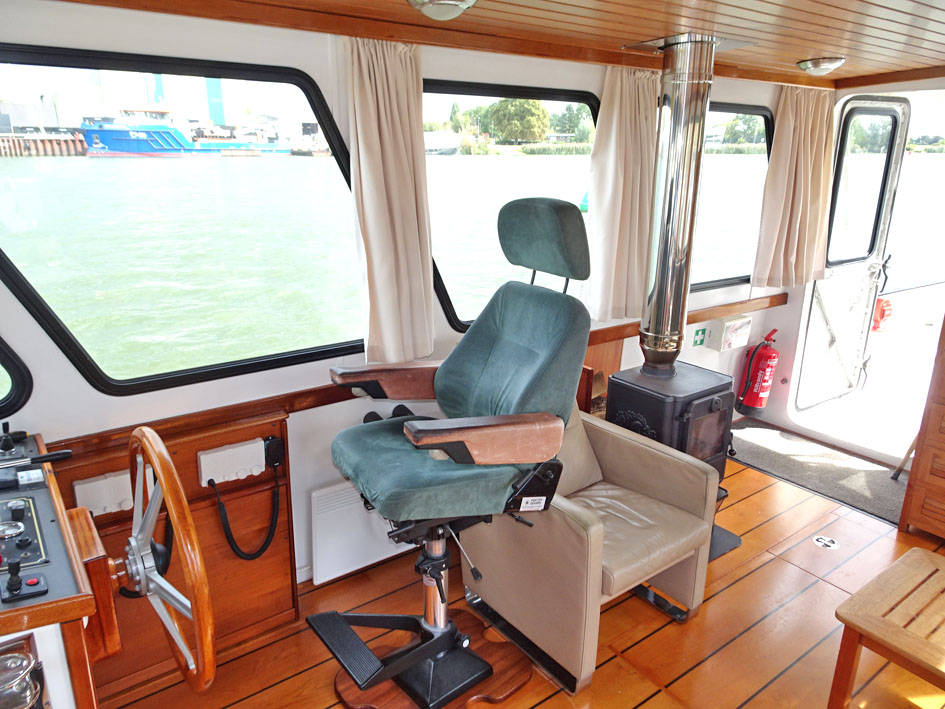 ex Patrouille vaartuig / Varend Woonschip 18.26 met UBC — foto 35 van 68