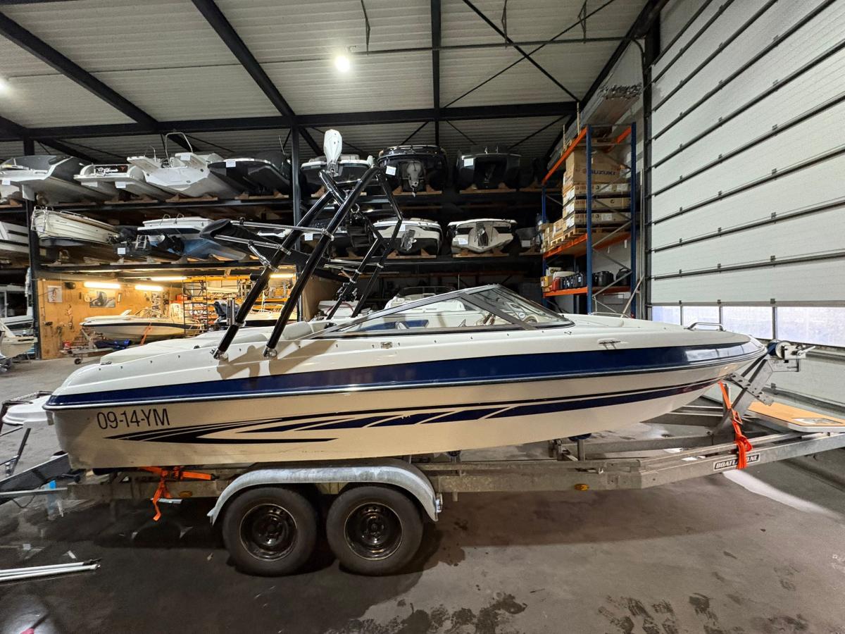 Glastron 205 GT Bowrider — foto 2 van 20